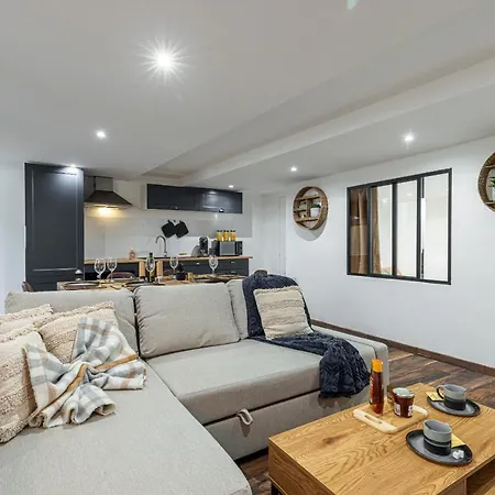Daire Spacious 2 Bdr Old Town Heart Nice