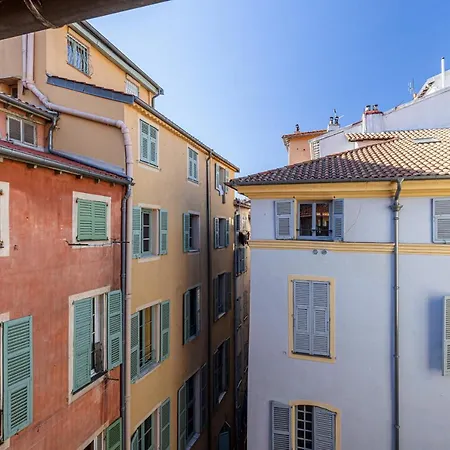 Appartement Spacious 2 Bdr Old Town Heart Nice