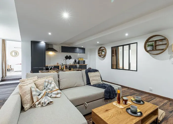 Apartamento Spacious 2 Bdr Old Town Heart Nice