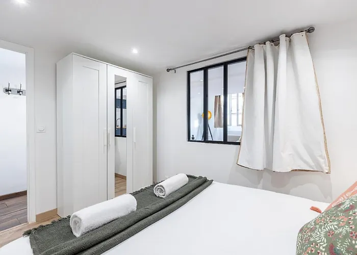 Spacious 2 Bdr Old Town Heart شقة *