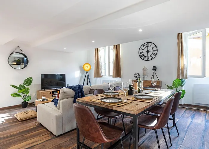 Appartement Spacious 2 Bdr Old Town Heart Nice