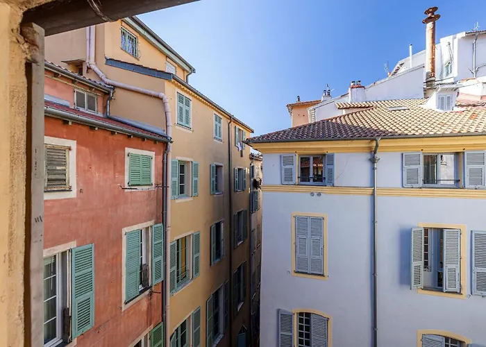 شقة Spacious 2 Bdr Old Town Heart نيس