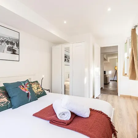 דירה Spacious 2 Bdr Old Town Heart ניס