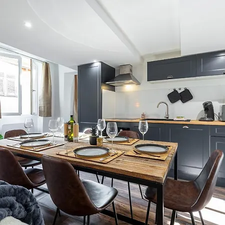 דירה Spacious 2 Bdr Old Town Heart ניס